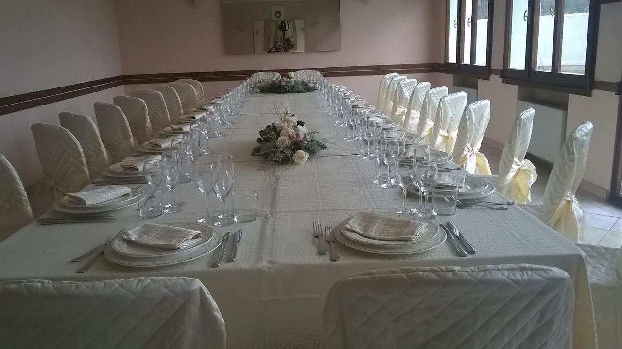 Albergo Ristorante Da Domenico Монте-Сан-Савино Экстерьер фото